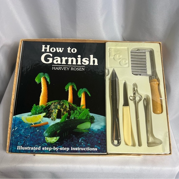 How To Garnish Vintage Food Garnishing Kit w/ Tools and How to Book - Picture 1 of 4